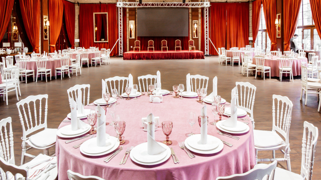 Equipando tu Salón de Eventos: Guía Completa sobre Mobiliario Esencial